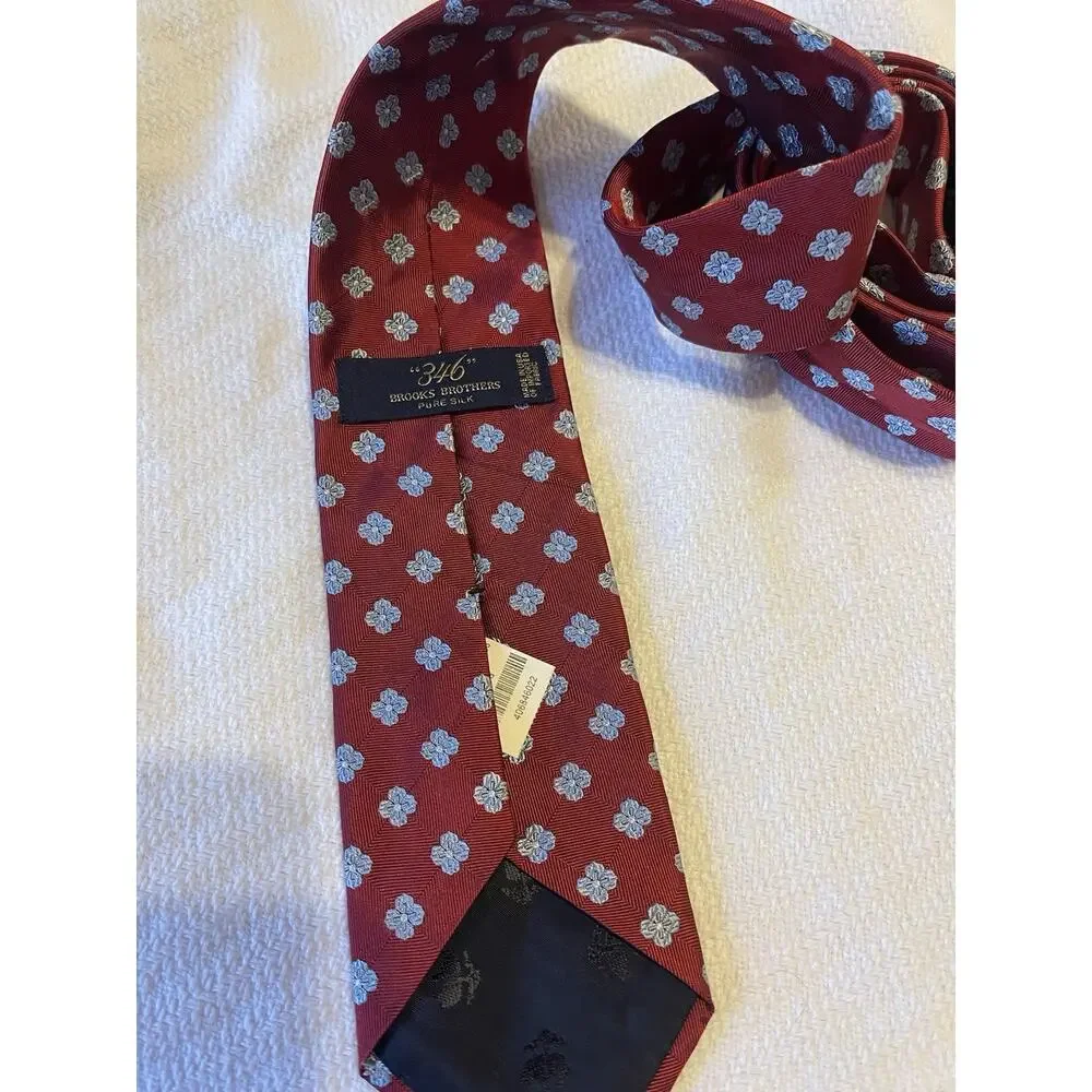 NWT Brooks Brothers 346 Pure Woven Italian Silk Red Blue Floral Made In USA